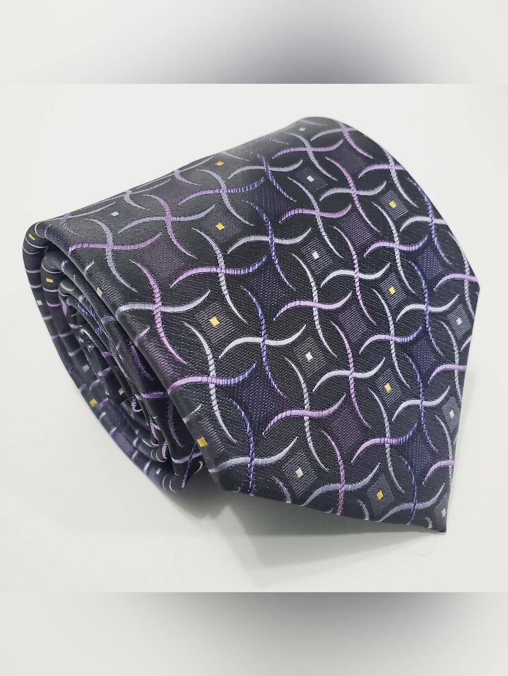 Laurant Bennet Men's Neck Tie Purple Geometric Pattern Jacquard Fabric 57x3.75"